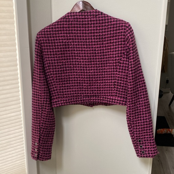Zara Textured dark pink cropped jacket- NEW with Tags. - Picture 2 of 7
